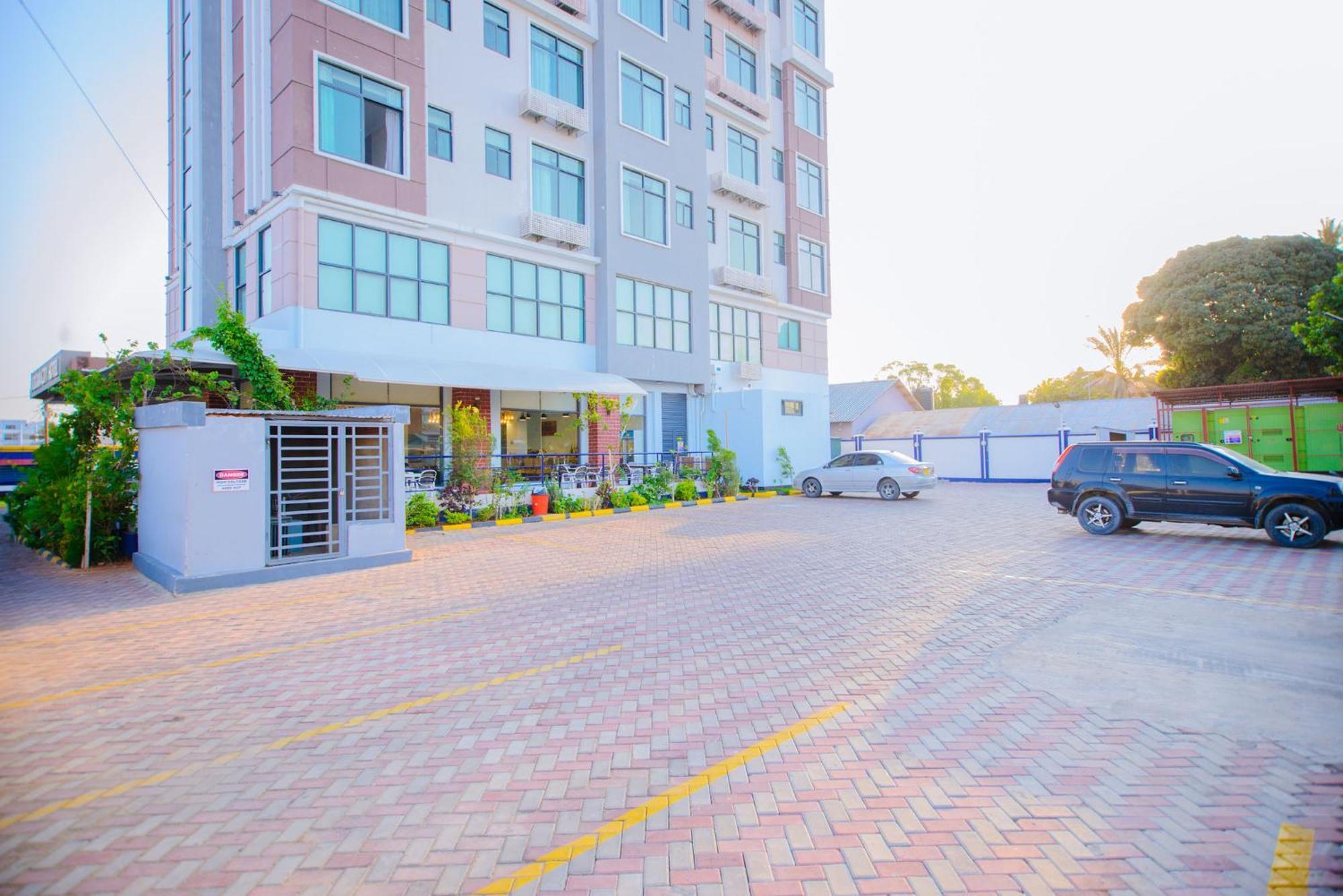 Best Western Dodoma City Hotel Exterior photo